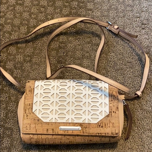 Stella & Dot Handbags - Stella & Dot cross body purse/wallet